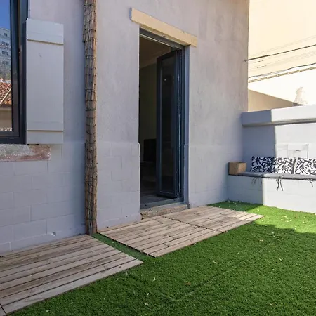 Classic Villa In Beato Lisbon-3